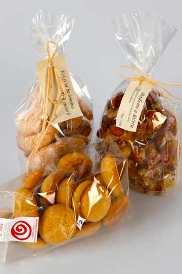 Terre homemade candied almonds